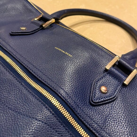 HOOK & ALBERT GARMENT WEEKENDER - Picture 8 of 15